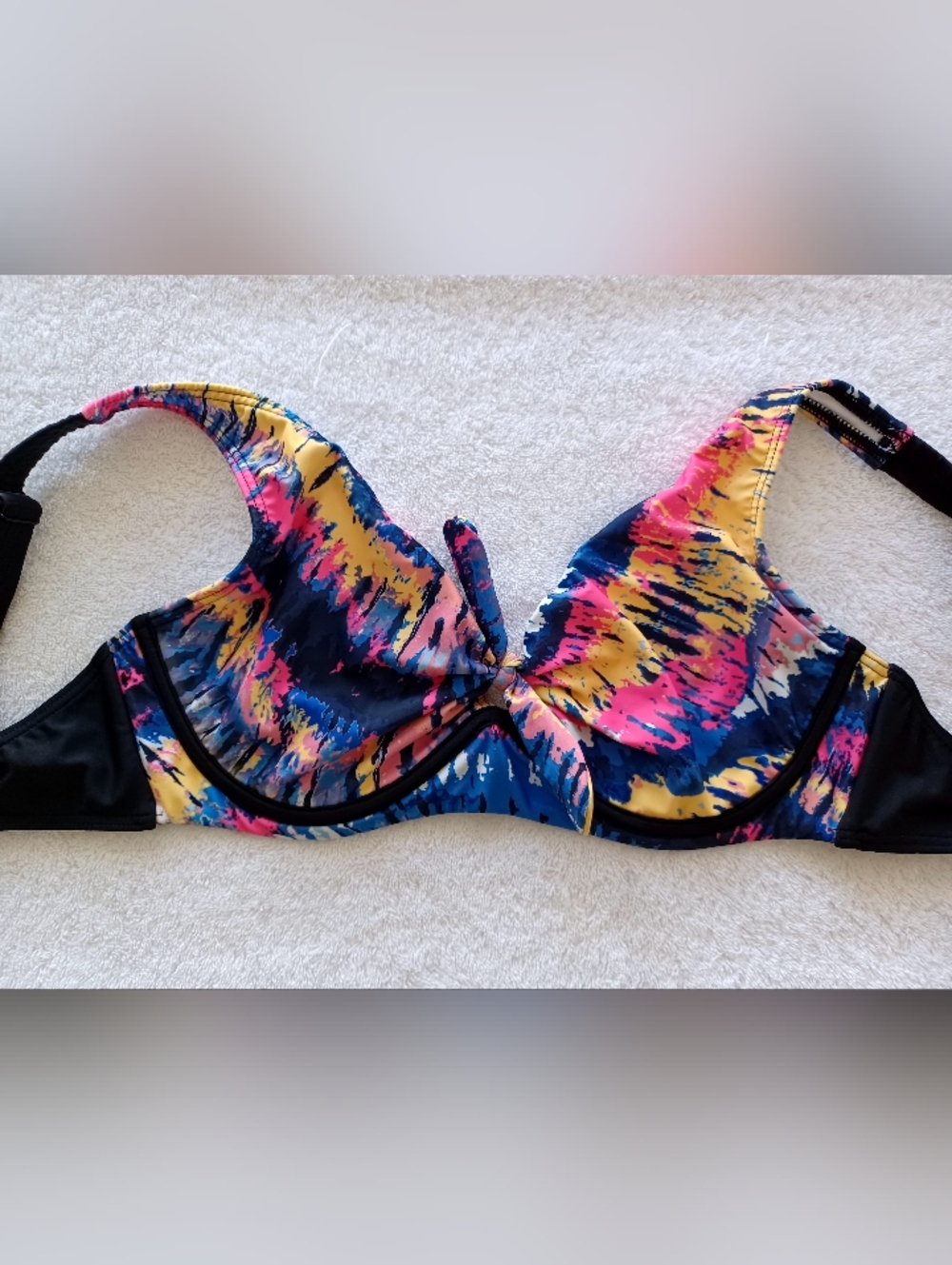 VENUS Vibrant Multicolor Underwire Bikini Top, Size DD